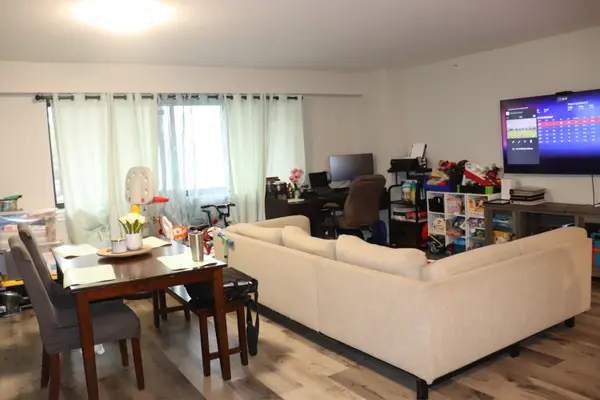 60 Parkway Dr E #1b, East Orange, NJ 07017