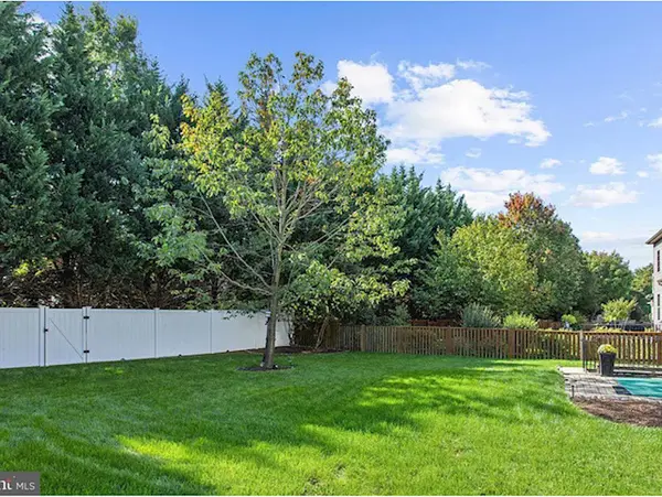 410 Mohican Dr, Frederick, MD 21701