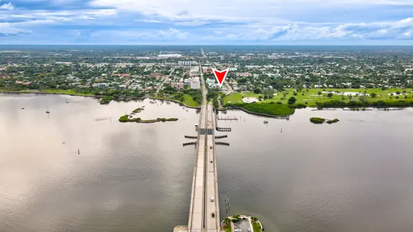 1 N Golfview Rd #105, Lake Worth Beach, FL 33460