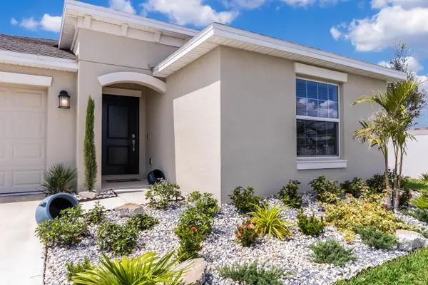 2262 Pigeon Plum Dr, Haines City, FL 33844
