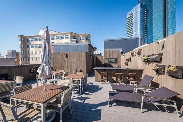 285 Columbus Ave #601, Boston, MA 02116