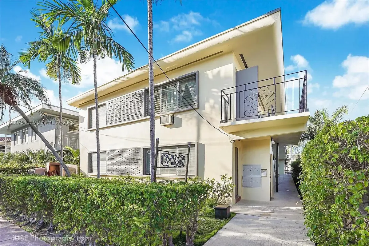 2025 Calais Dr, Miami Beach, FL 33141