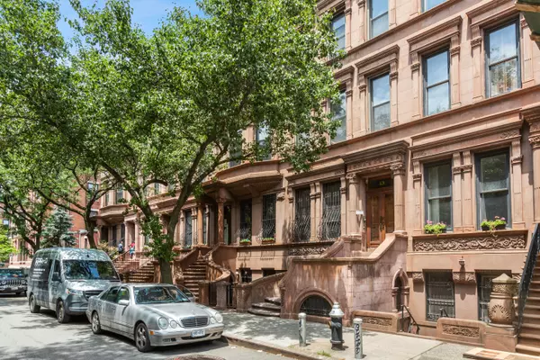 13 W 122nd St, New York, NY 10027