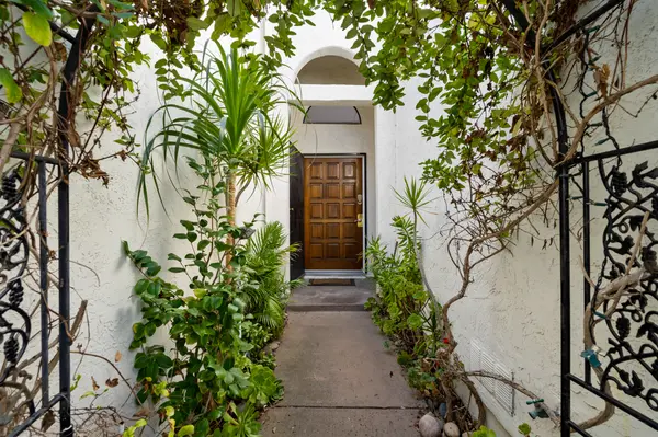4884 Valdina Way, San Diego, CA 92124