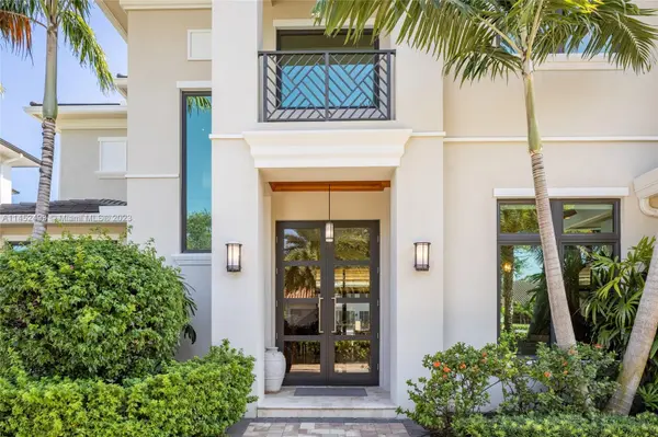 968 Allamanda Dr, Delray Beach, FL 33483