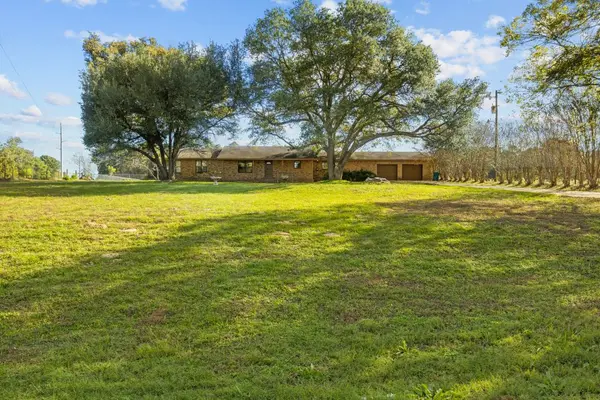 24480 E US Highway 79, Jacksonville, TX 75766