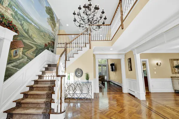 29 Lower Cross Rd, Saddle River, NJ 07458