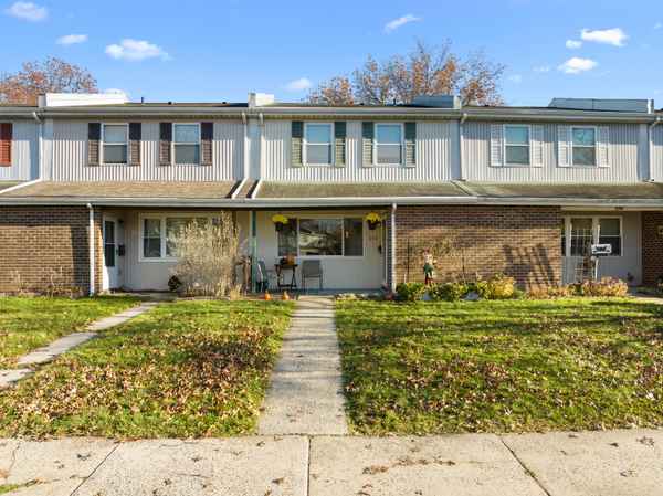 230 Daffodil Ct, Quakertown, PA 18951