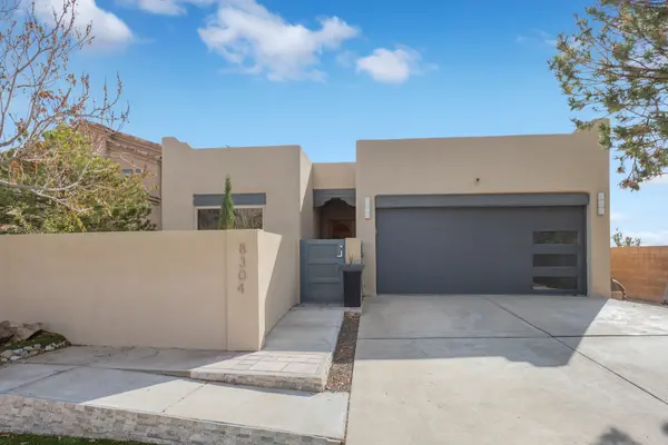 8304 Petosky NW, Albuquerque, NM 87120