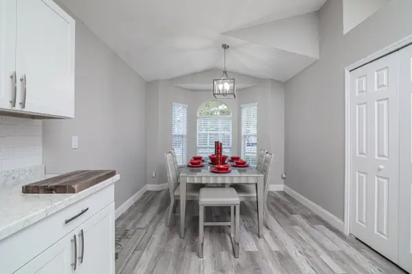 1054 Bluegrass Dr, Groveland, FL 34736