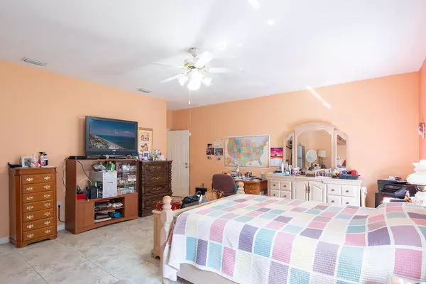 Miami Lakes, FL 33018,15251 NW 89th Ave