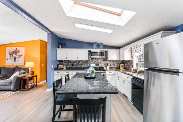 2406 Hanna St New Castle, PA 16102