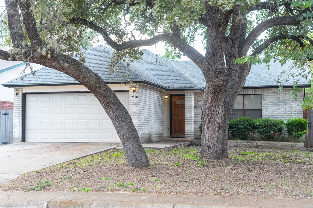 9578 Cantura Crst, San Antonio, TX 78250