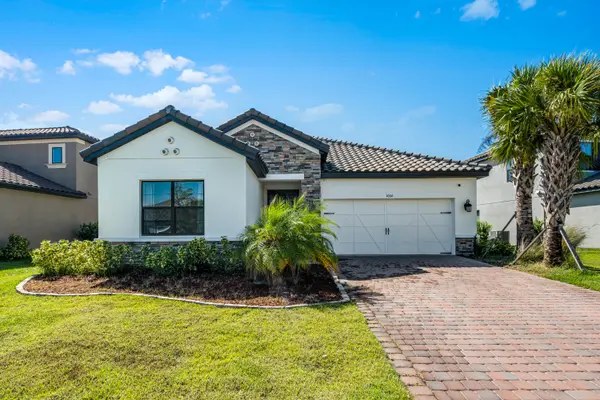 1660 Goblet Cove St, Kissimmee, FL 34746