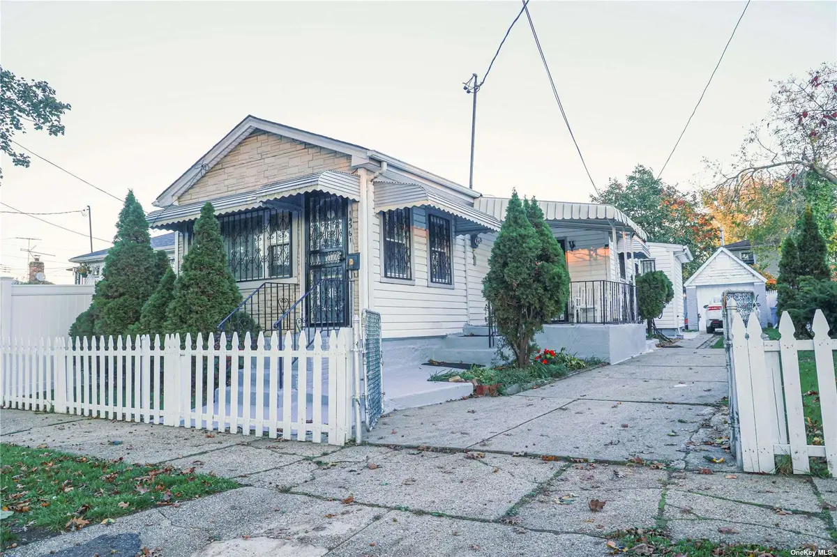 143-61 230th St, Springfield Gardens, NY 11413