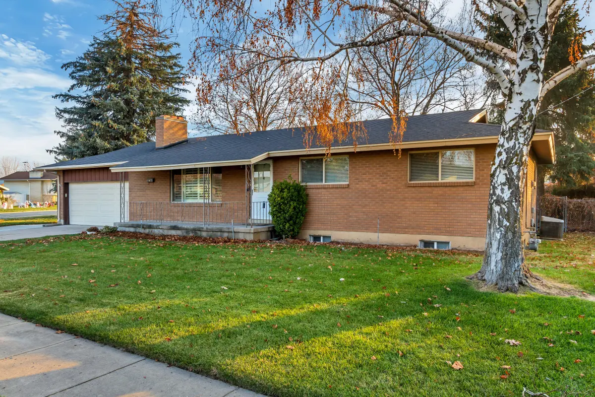 2303 W 4250 S, Roy, UT 84067
