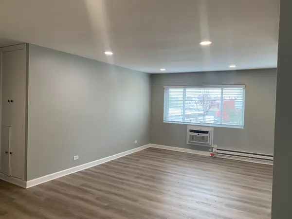 433 S Lombard Ave #38, Oak Park, IL 60302