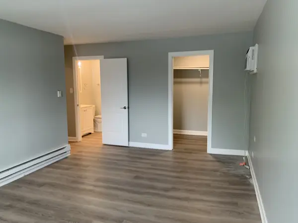 433 S Lombard Ave #38, Oak Park, IL 60302