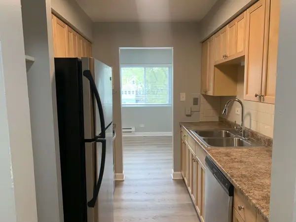433 S Lombard Ave #38, Oak Park, IL 60302