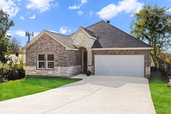 5205 Helmick Ave, Fort Worth, TX 76107
