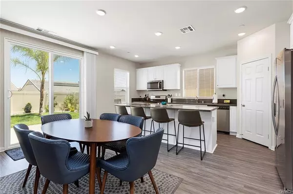 31882 Ives Ct Menifee, CA 92584