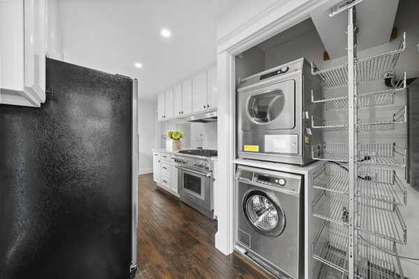 185 Colorado Ave Palo Alto, CA 94301