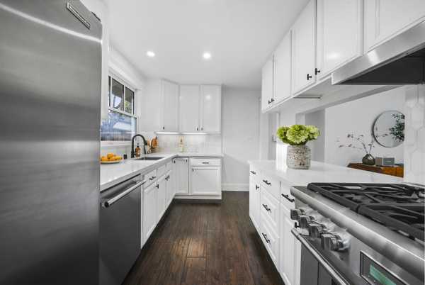 185 Colorado Ave Palo Alto, CA 94301