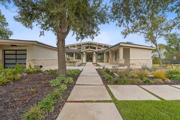 10 Hedge Ln, Austin, TX 78746
