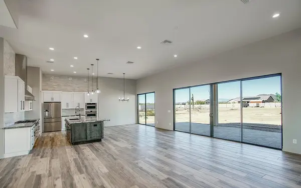 W Montello Rd, Phoenix, AZ 85086