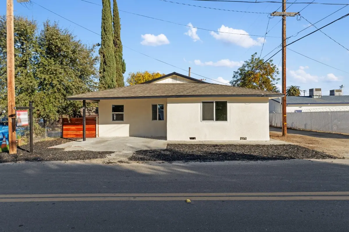 14 E A St, Empire, CA 95319