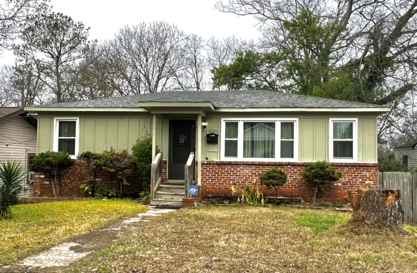 Walnut Ave SW, Birmingham, AL 35221-1335