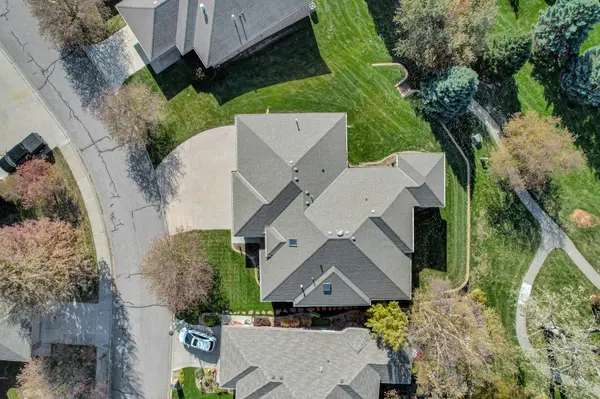 5133 Old Creek Rd, Lincoln, NE 68516