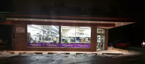 Oak Park, IL 60302,1045 Chicago Ave