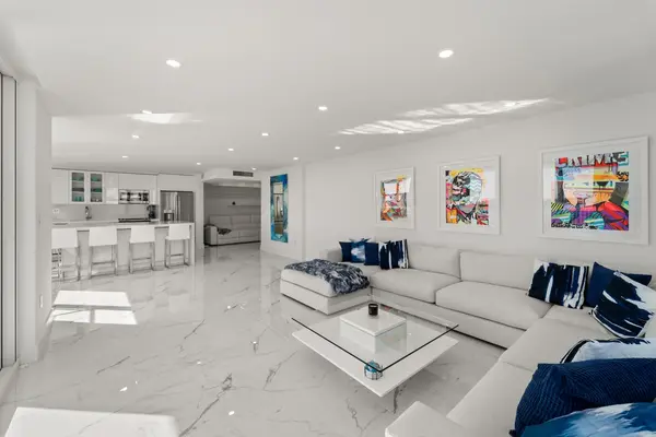 2801 NE 183rd St #Unit 2116W, Aventura, FL 33160