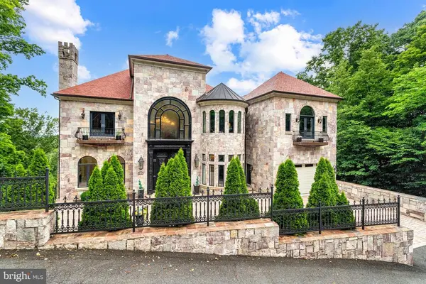 612 Rivercrest Dr, Mclean, VA 22101