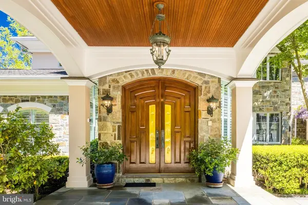 658 Live Oak Dr, Mclean, VA 22101