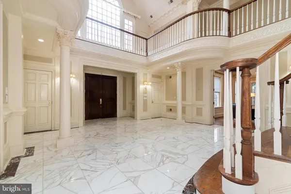 8537 Old Dominion Dr, Mclean, VA 22102