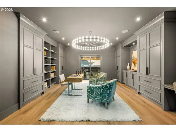 1776 Ridgecrest Dr, Lake Oswego, OR 97034