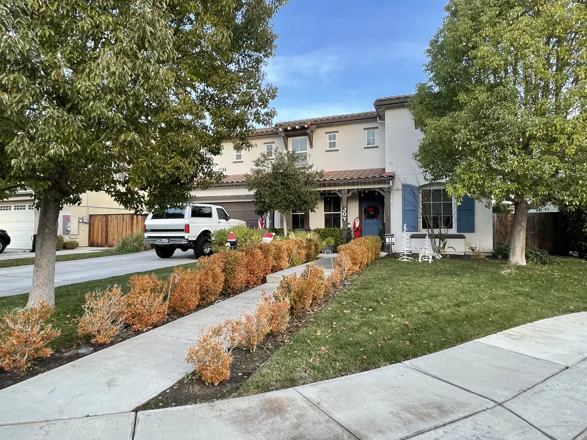 33 Branding Iron Ct, Oakley, CA 94561