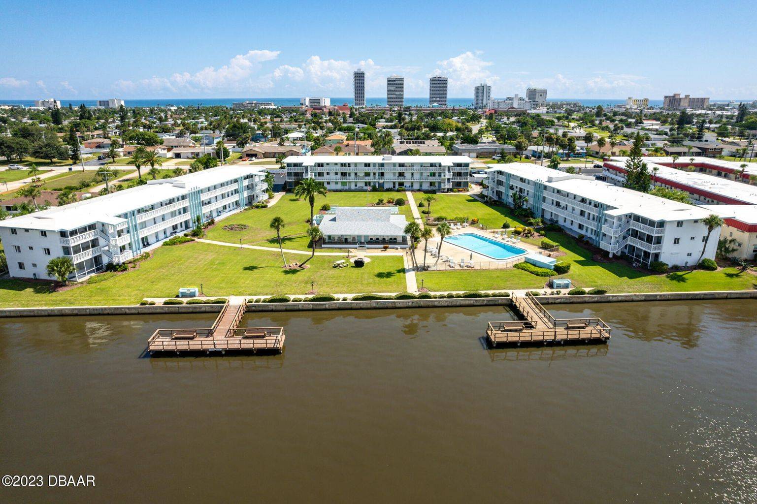 3009 N Halifax Ave, Daytona Beach, FL 32118