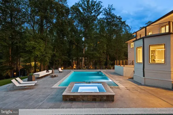 8600 Brook Rd, Mclean, VA 22102