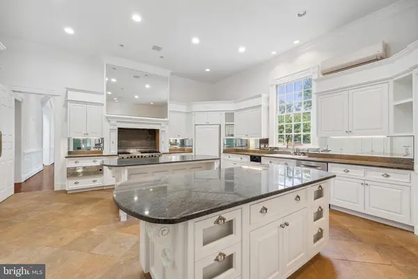 1015 Basil Rd, Mclean, VA 22101