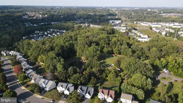 15611 Bushey Dr, Woodbridge, VA 22193