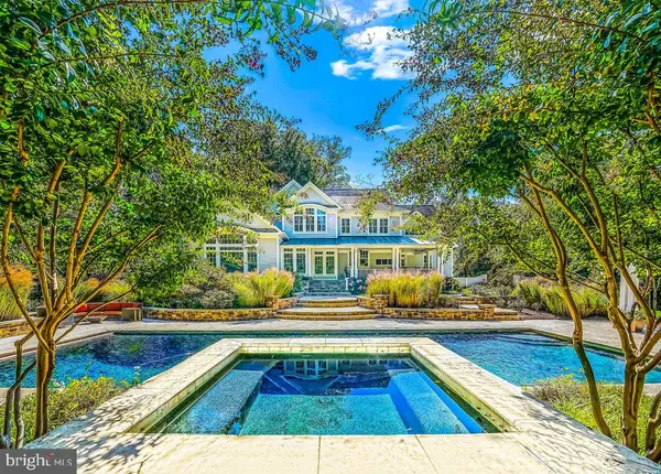 7032 Benjamin St, Mclean, VA 22101