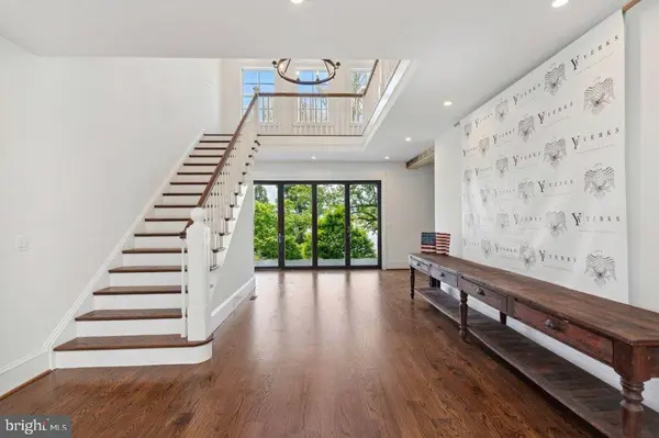 6116 Old Dominion Dr, Mclean, VA 22101