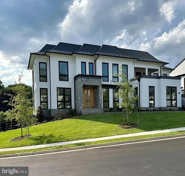 Halls Farm Ln, Mclean, VA 22101