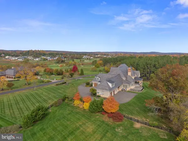 22662 Creighton Farms Dr, Leesburg, VA 20175