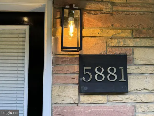 5881 9th Rd N, Arlington, VA 22205
