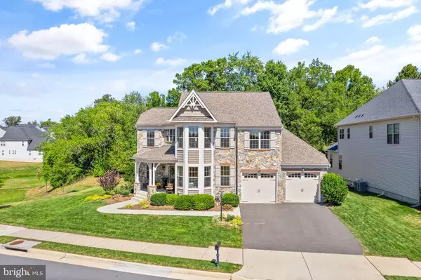 17256 Creekside Green Pl, Round Hill, VA 20141