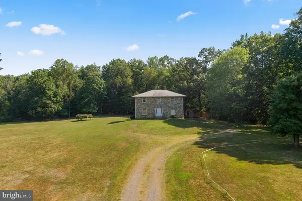 8929 Burwell Rd, Nokesville, VA 20181
